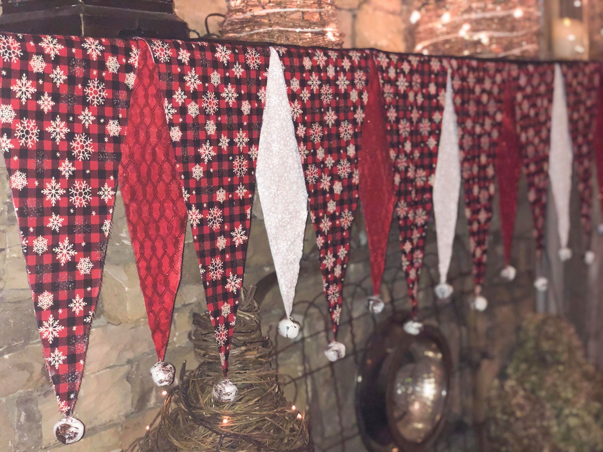 DIY Mantel Swag The Shabby Tree