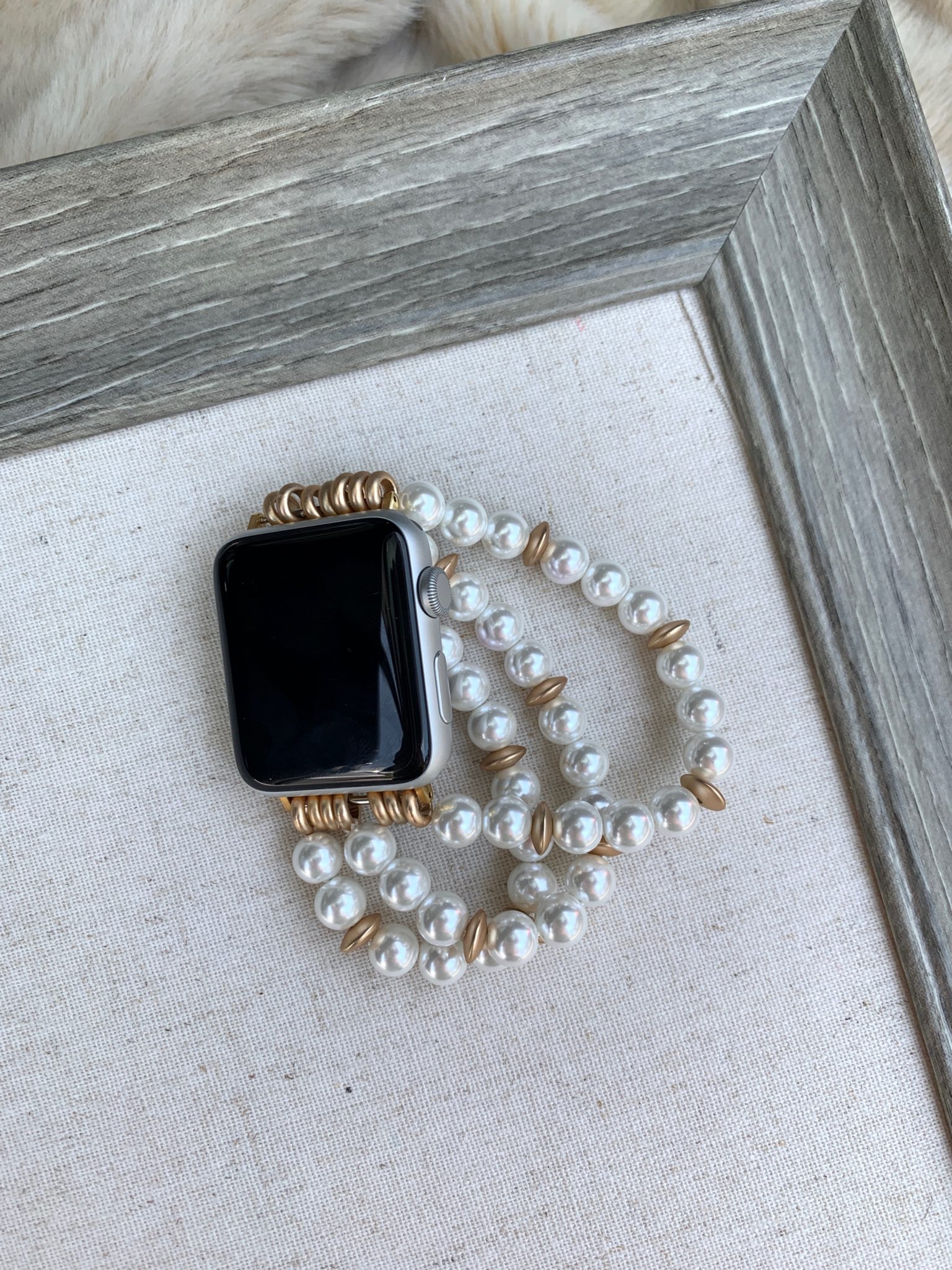 Pearl Beaded Apple Watch Band 32 mm The Shabby Tree