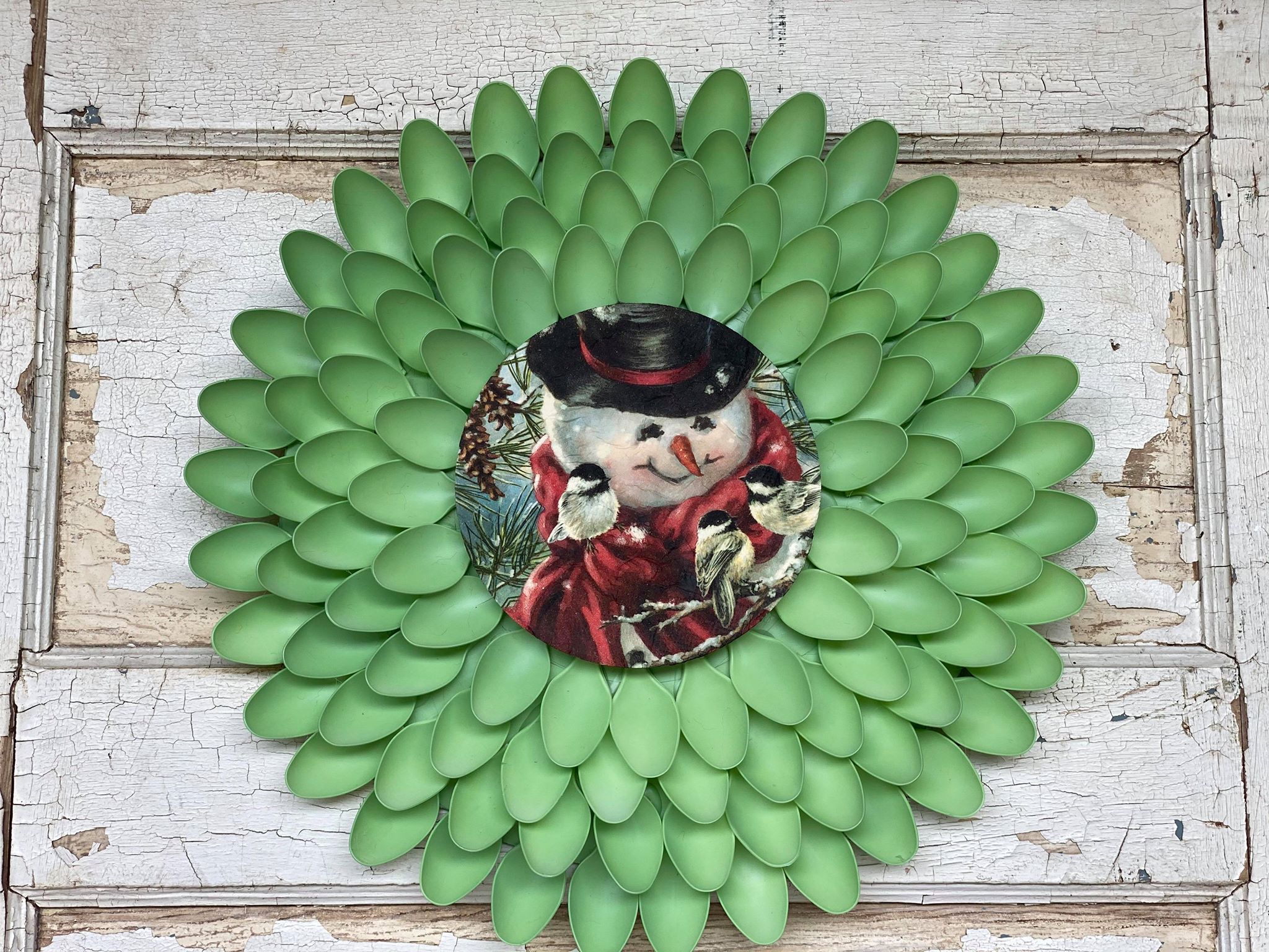 DIY Ornament Wreath - Teaspoon of Nose