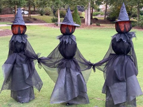 DIY Pumpkin Yard Witches - The Shabby Tree