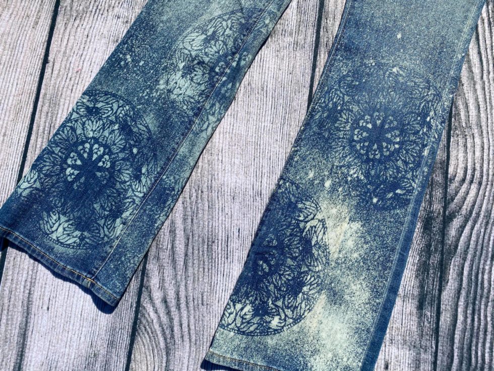 DIY Bleach Printed Jeans The Shabby Tree