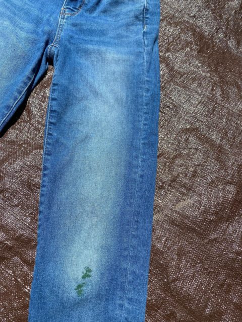 DIY Paint Splatter Jeans - The Shabby Tree