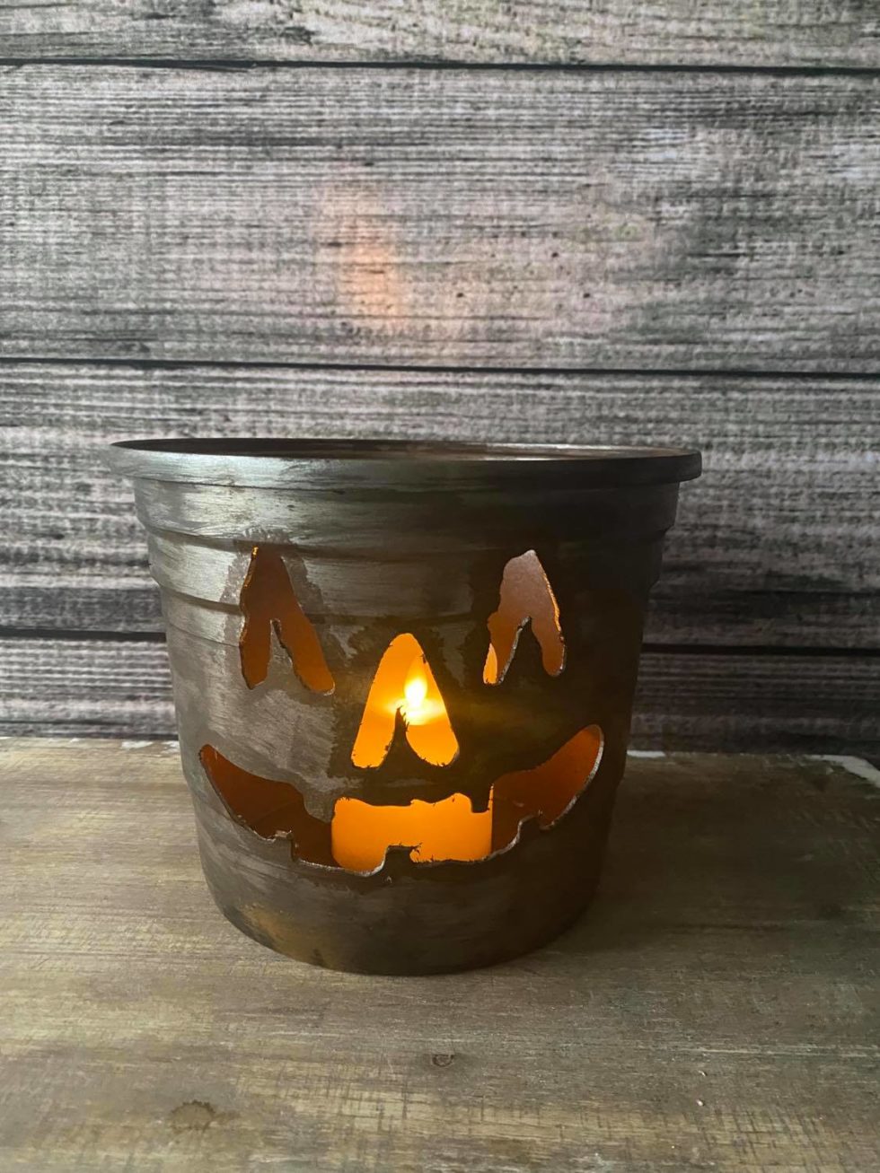 DIY JackOLantern Bucket The Shabby Tree