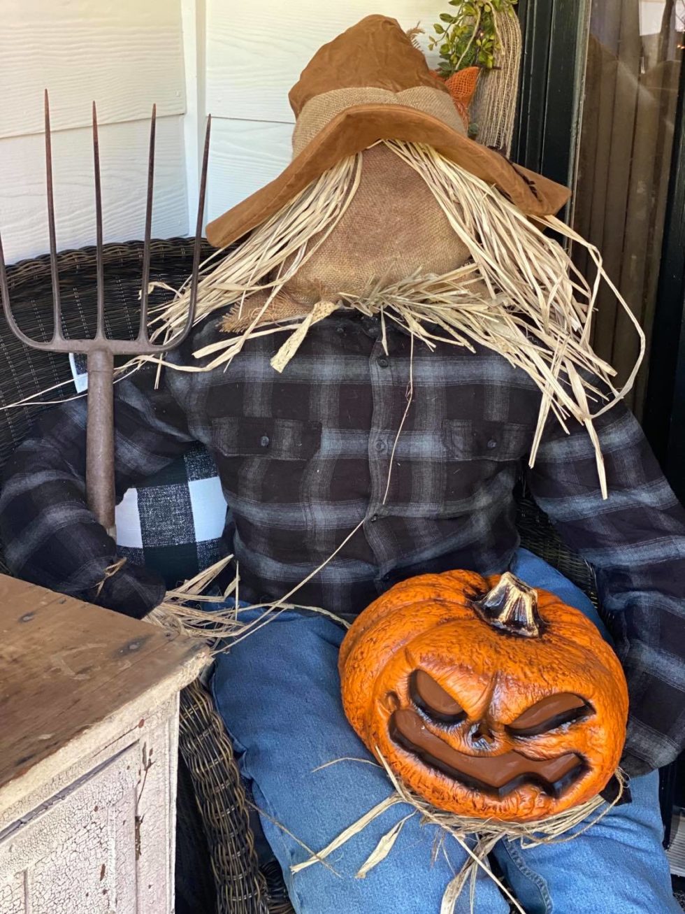 Front Porch for Halloween “2021” - The Shabby Tree