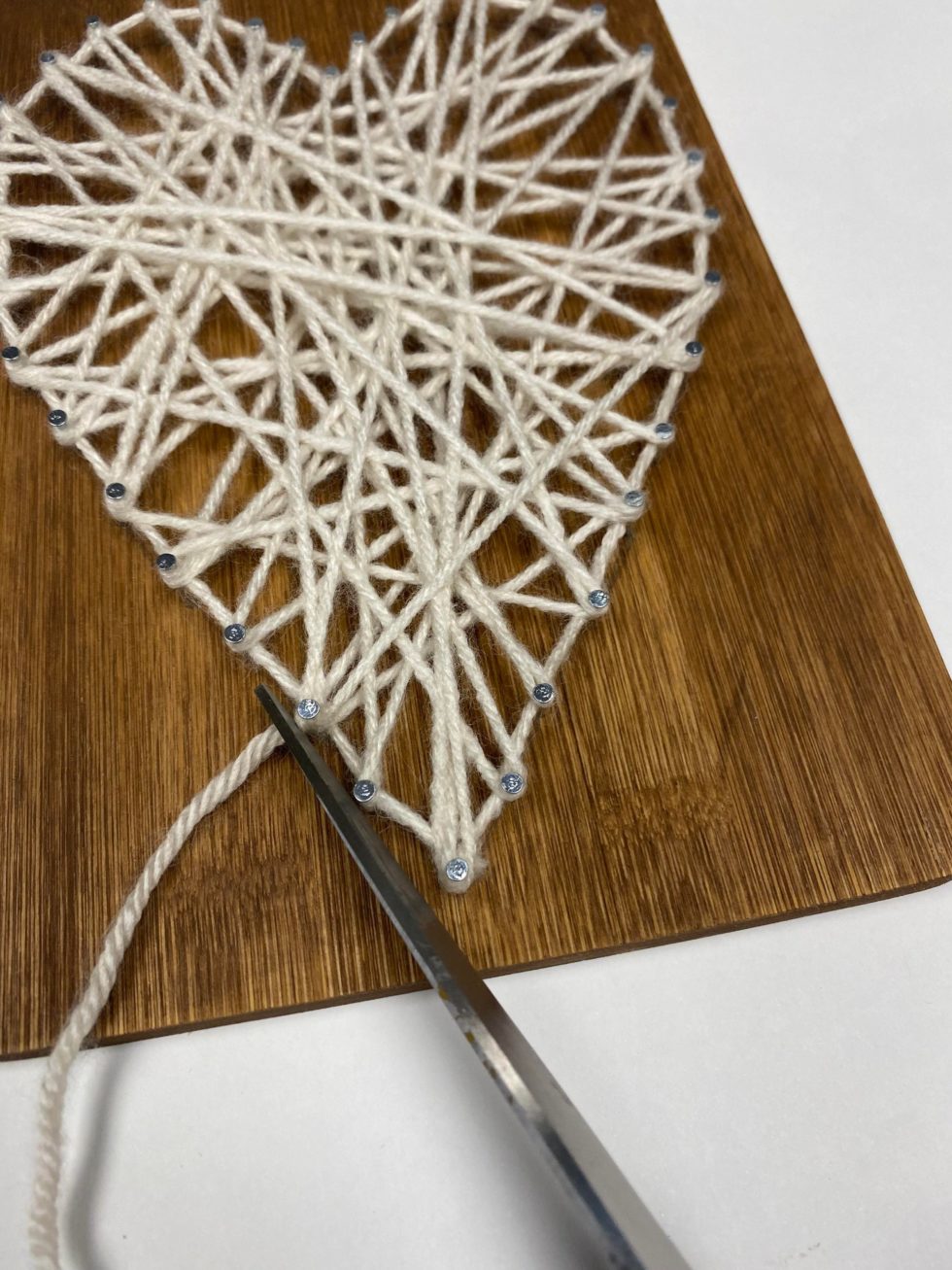 DIY Nail Yarn Art The Shabby Tree