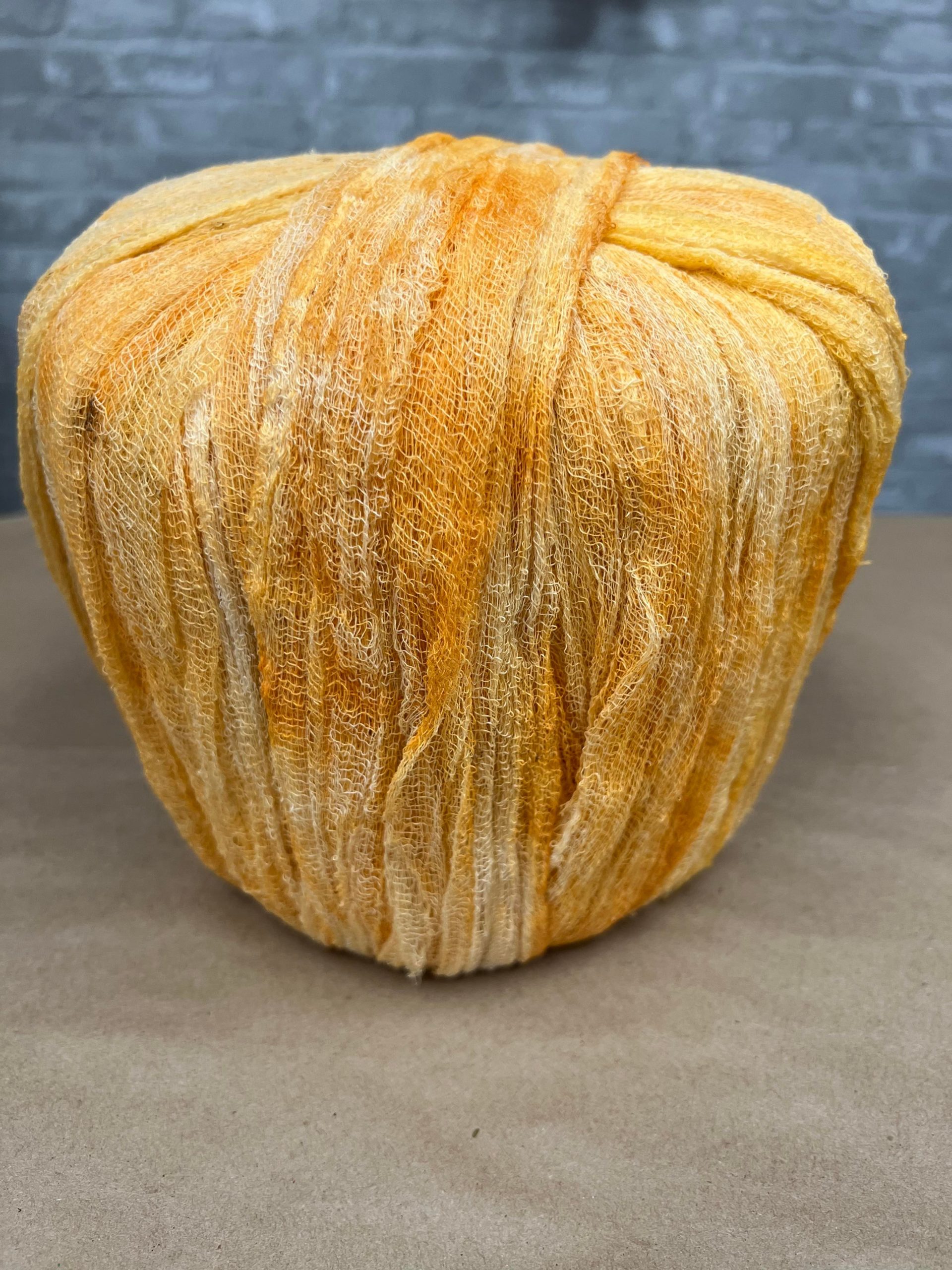 DIY Yarn Pumpkin - The Shabby Tree