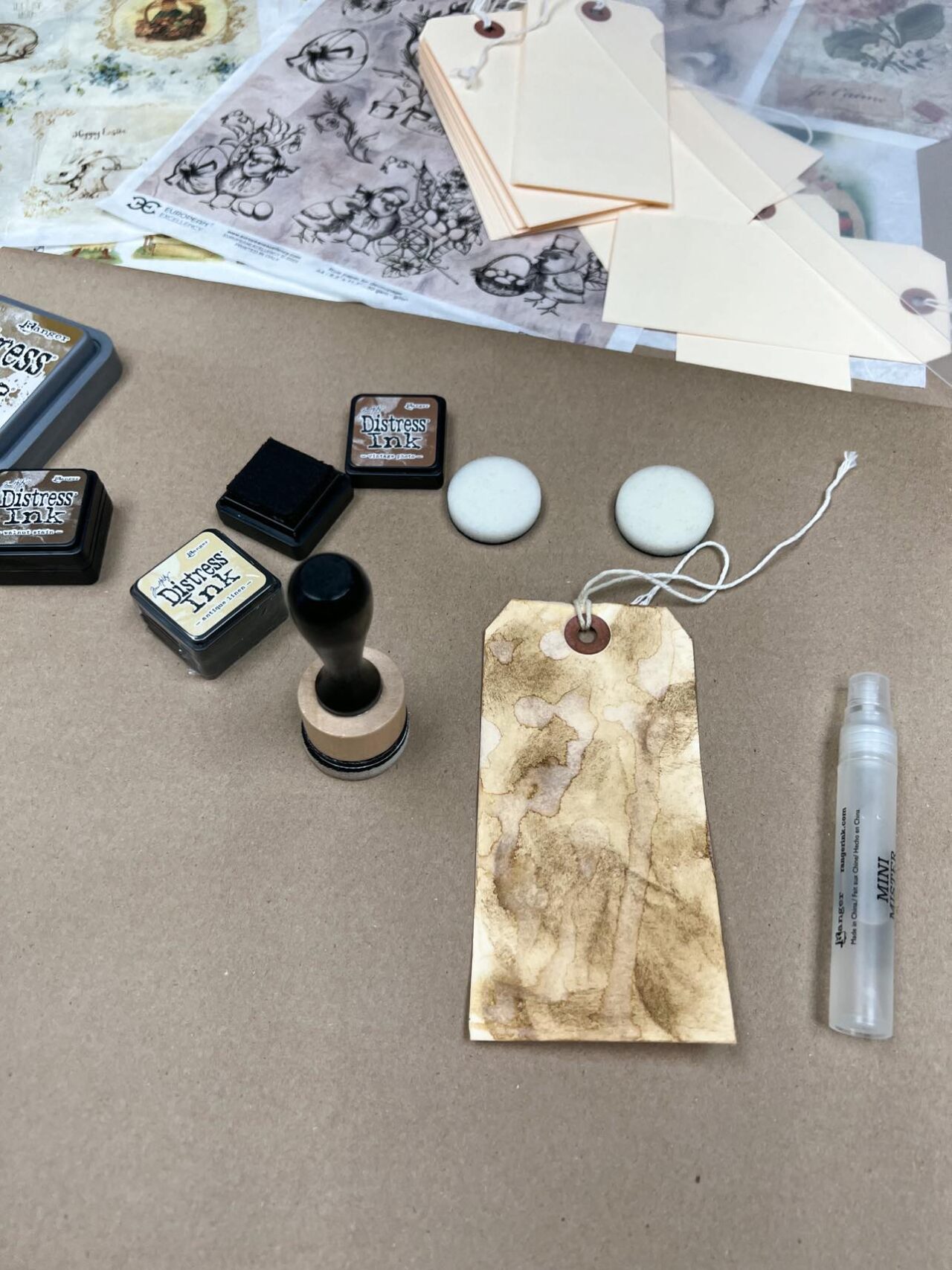 Hang Tag Craft Using A Distress Ink Kit - The Shabby Tree