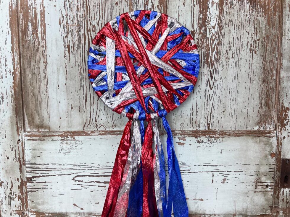 How To Use Dollar Tree Streamers To Make An Americana Decoration The Shabby Tree