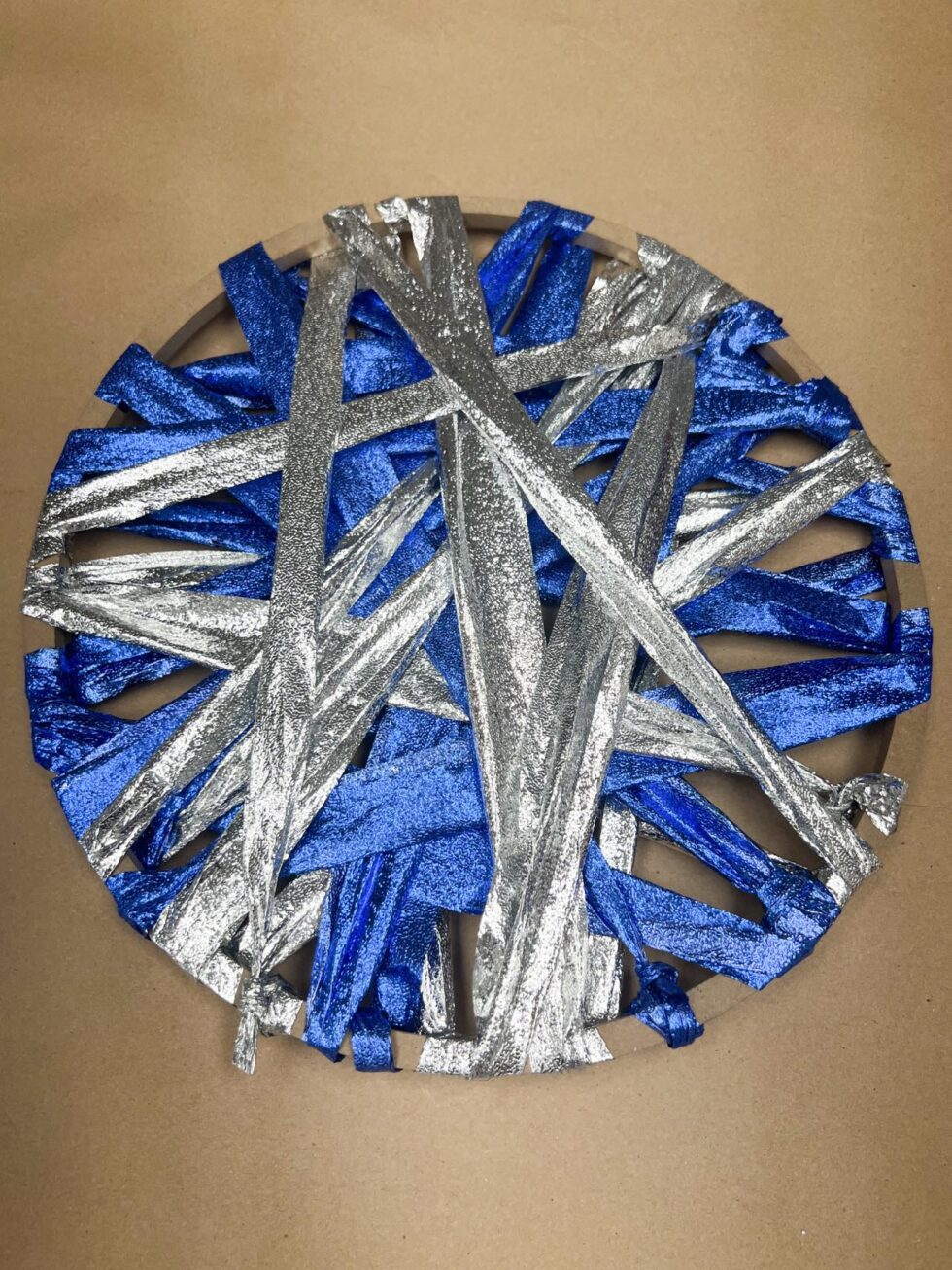 How To Use Dollar Tree Streamers To Make An Americana Decoration The Shabby Tree