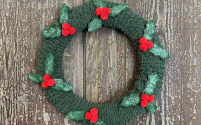 How To Make A Holly Wreath