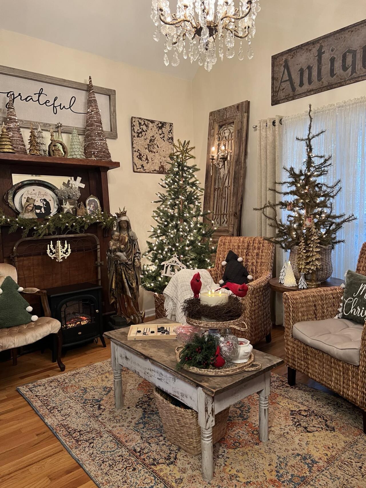 Christmas In My Dining Room For “2023” - The Shabby Tree