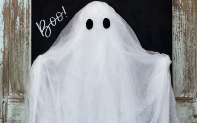 How To Make A Ghost Door Hanger