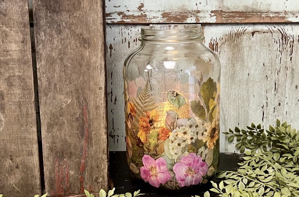 DIY Flower Candle Holder Using Stickers